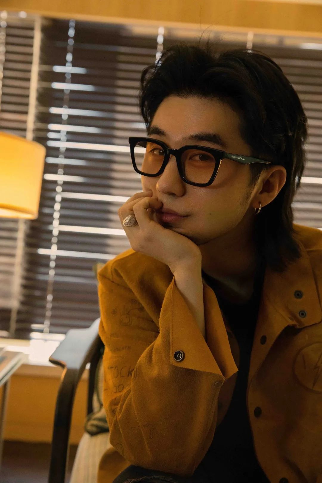 专访喜剧的底色是悬疑扬名立万导演刘循子墨把最后一环的创作交给观众