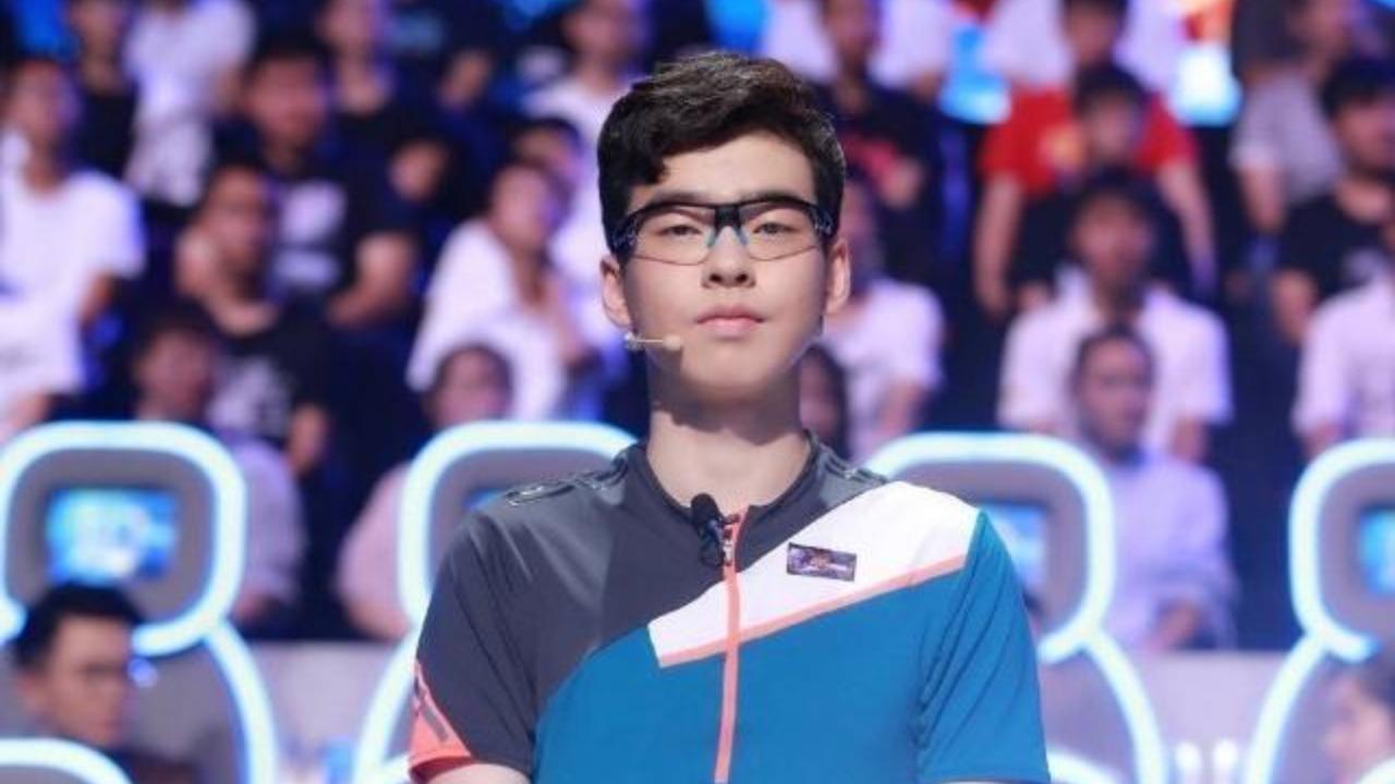 清华学霸陈鲲羽:16岁保送20岁直博,上央视1对23一战封神