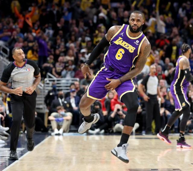 詹姆斯因不雅庆祝动作被罚15000美元休闲区蓝鸢梦想 - Www.slyday.coM