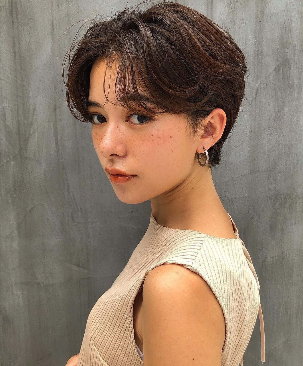 酷日|短发|图片_新浪新闻