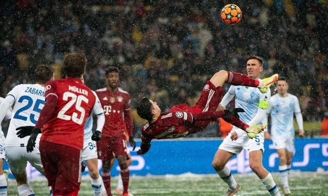 够了!C罗已获5座,梅西6座,被金球奖晃过的莱万,也该轮到他了休闲区蓝鸢梦想 - Www.slyday.coM