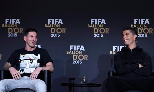 够了!C罗已获5座,梅西6座,被金球奖晃过的莱万,也该轮到他了休闲区蓝鸢梦想 - Www.slyday.coM