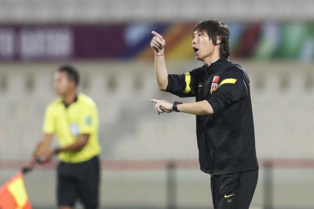 李铁下课能够解决根本性问题吗？足协不需要出来走两步？休闲区蓝鸢梦想 - Www.slyday.coM