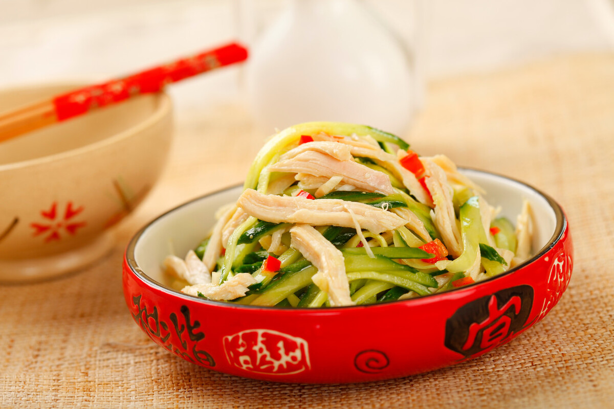 黄瓜鸡丝的做法