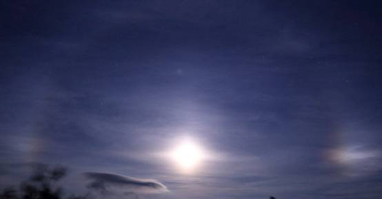 内蒙古天空出现“三个太阳”,古人称是“不祥之兆”,真的吗?休闲区蓝鸢梦想 - Www.slyday.coM 内蒙古天空出现“三个太阳”,古人称是“不祥之兆”,真的吗?休闲区蓝鸢梦想 - Www.slyday.coM