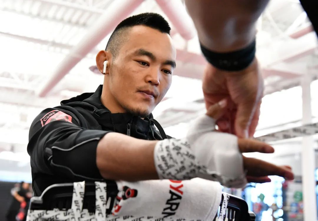 摔跤专精渐入佳境沙依兰复盘ufc首胜