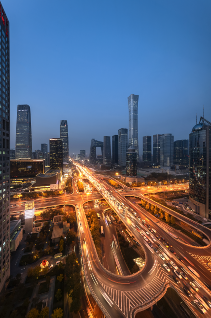 每当夜幕降临,我就又爱上了北京.__财经头条