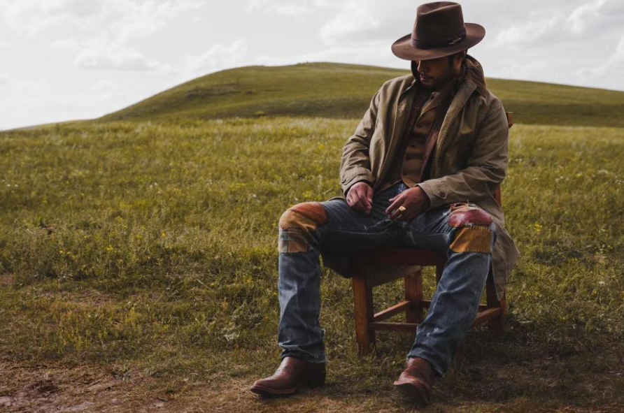 而谭凯声明,他现在的穿衣风格已经不是"阿美咔叽"了,因为日本衣服的