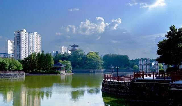 江西抚州南丰琴湖公园,随手拍了几张照片,与你共享