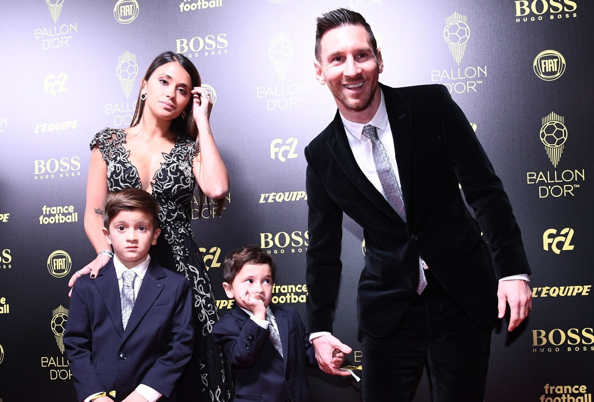 梅西第7座金球奖到手 礼服已准备好 C罗仅列第5?休闲区蓝鸢梦想 - Www.slyday.coM 梅西第7座金球奖到手 礼服已准备好 C罗仅列第5?休闲区蓝鸢梦想 - Www.slyday.coM