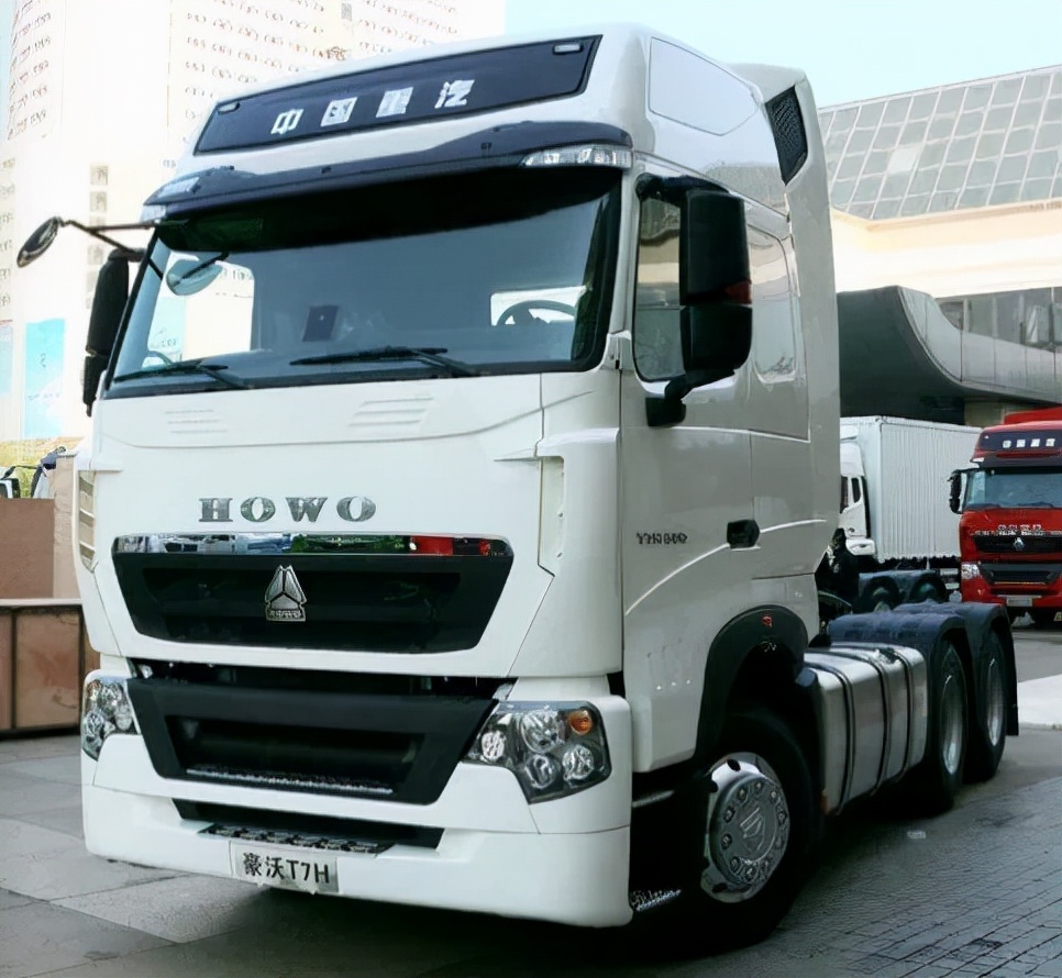 国六代表车型:中国重汽 howo t7h,中国重汽sitrak g5