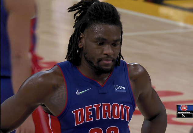 零互动!詹姆斯全程无视斯图尔特 当面道歉沦为空谈休闲区蓝鸢梦想 - Www.slyday.coM 零互动!詹姆斯全程无视斯图尔特 当面道歉沦为空谈休闲区蓝鸢梦想 - Www.slyday.coM