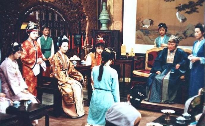 那个福寿双全的诰命夫人,才是红楼梦中最精明的当家主母休闲区蓝鸢梦想 - Www.slyday.coM