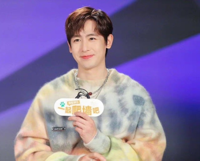 尼坤再次接受采访33岁仍旧满满偶像味你对他的印象是什么