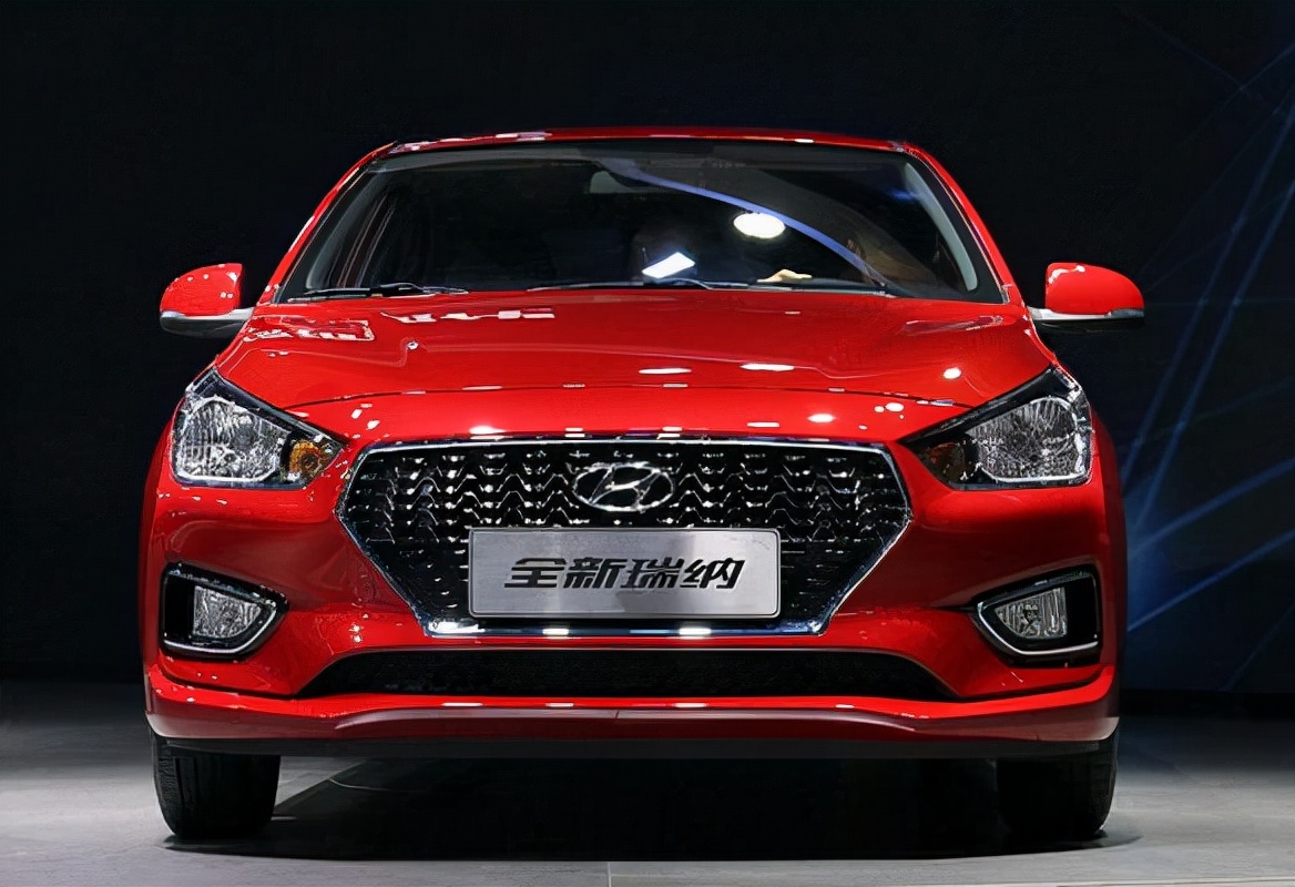 作为北京现代推出的入门级小型轿车,它在小型车市场也是有一定话语权