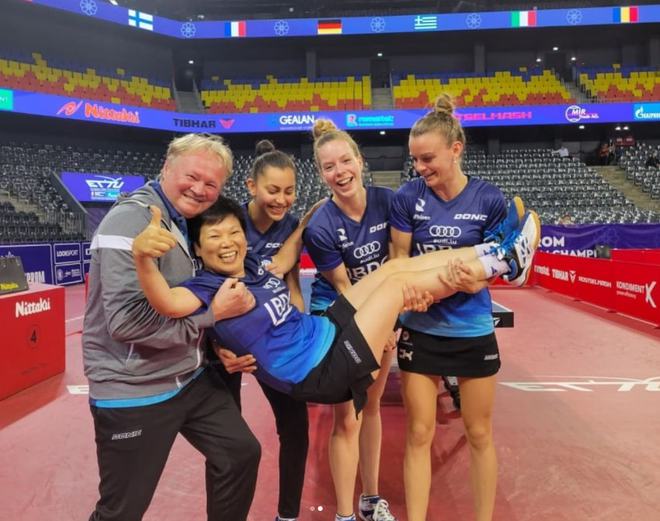 世乒赛收获铜牌“下班”,58岁倪夏莲要回卢森堡种菜了休闲区蓝鸢梦想 - Www.slyday.coM 世乒赛收获铜牌“下班”,58岁倪夏莲要回卢森堡种菜了休闲区蓝鸢梦想 - Www.slyday.coM