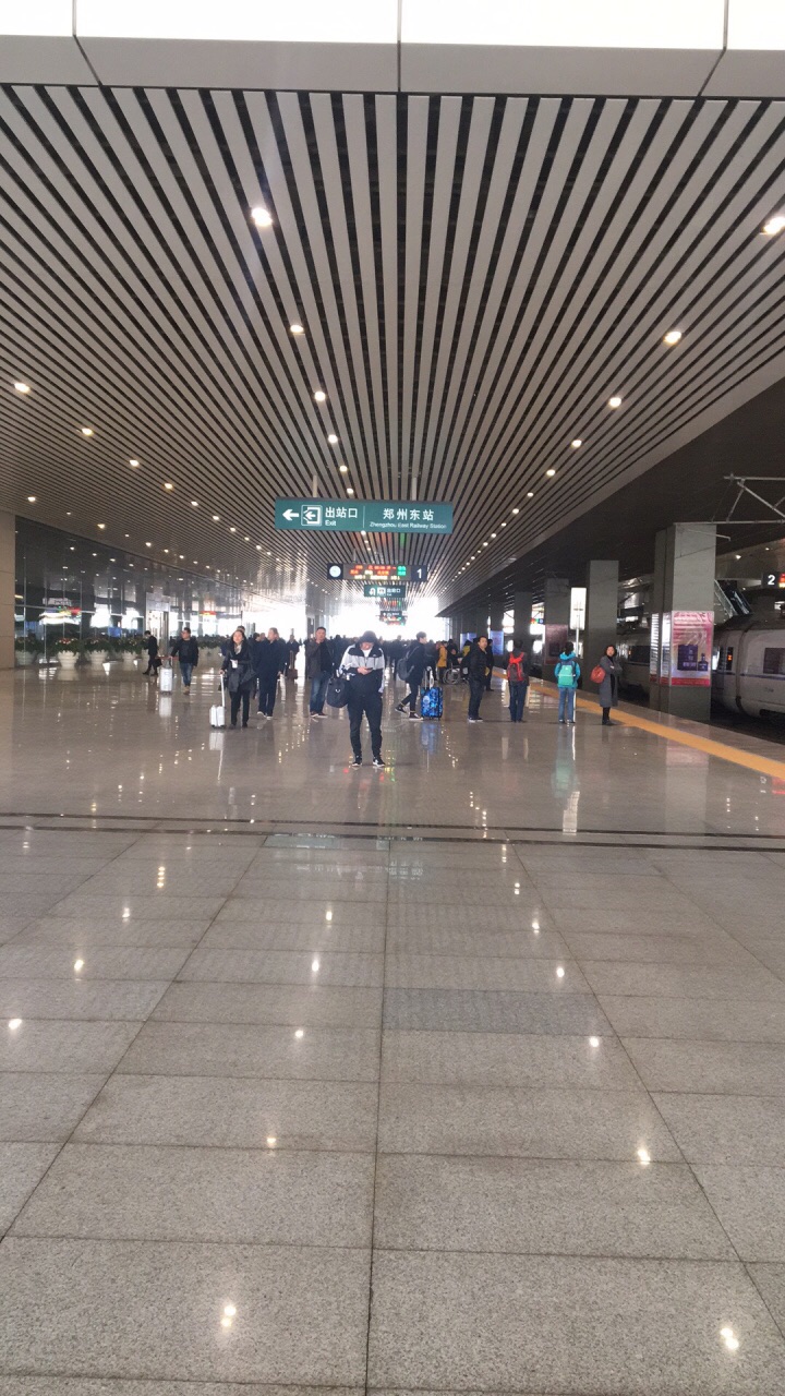 郑州东站停车费一天一夜多少钱郑州东站停车场收费标准2021