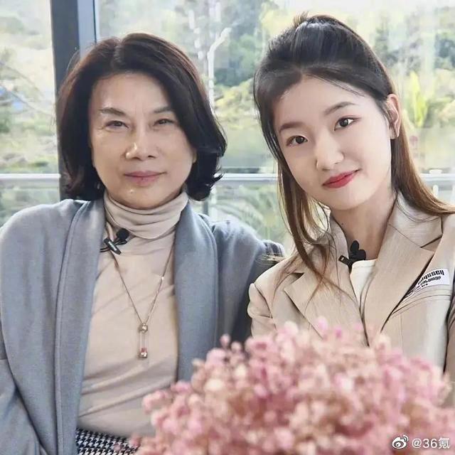 董明珠22岁秘书曾是MCN签约红人，带货4天涨粉8万休闲区蓝鸢梦想 - Www.slyday.coM