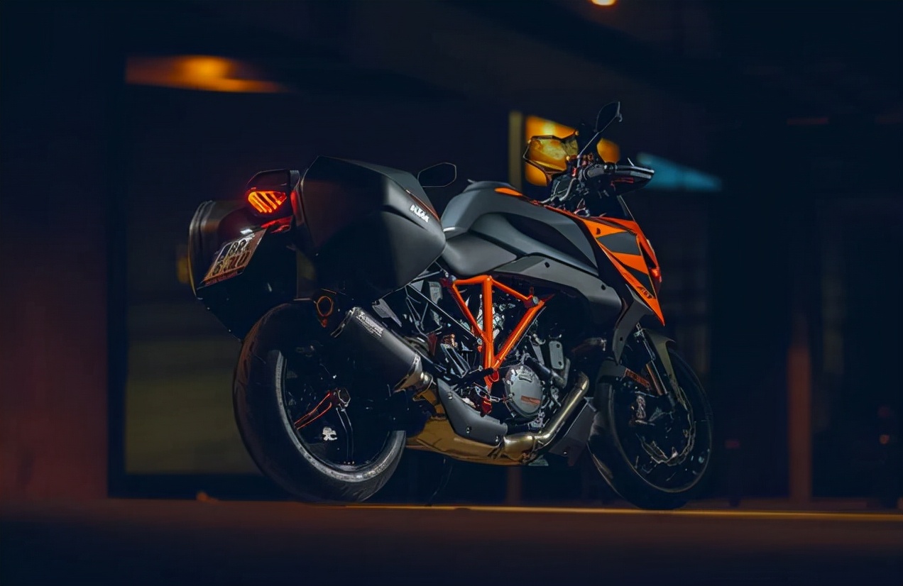 科技感更强ktm全新一代superdukegt