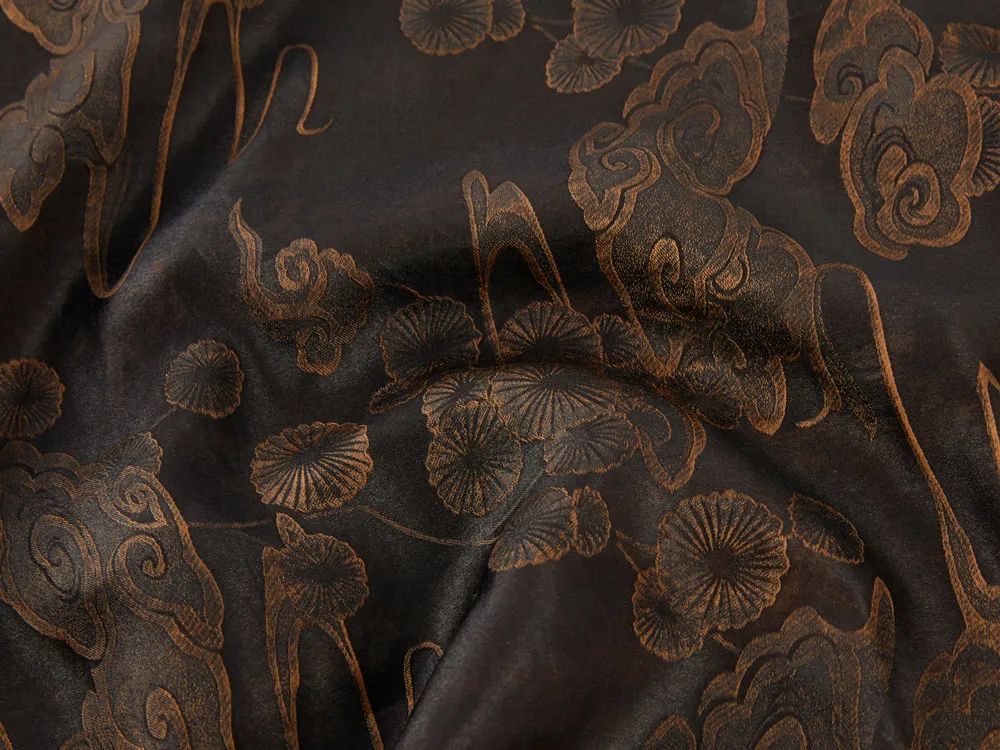 众筹丨香云纱,千年历史的传奇面料,穿在身上的艺术品__财经头条