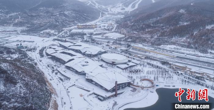 崇礼太子城冰雪小镇供图