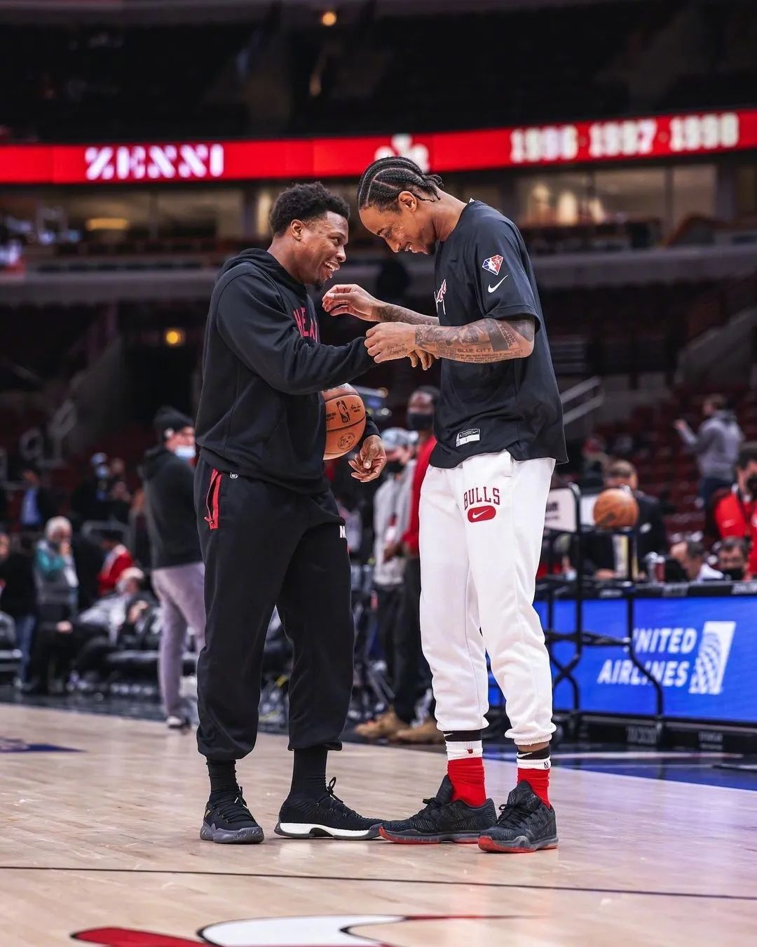 德罗赞和洛瑞这一抱让人泪目