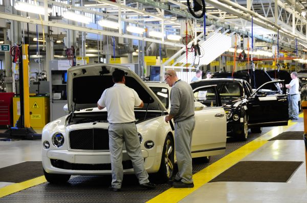 近半数订单来自中国客户 疫情难挡宾利豪车销量火爆