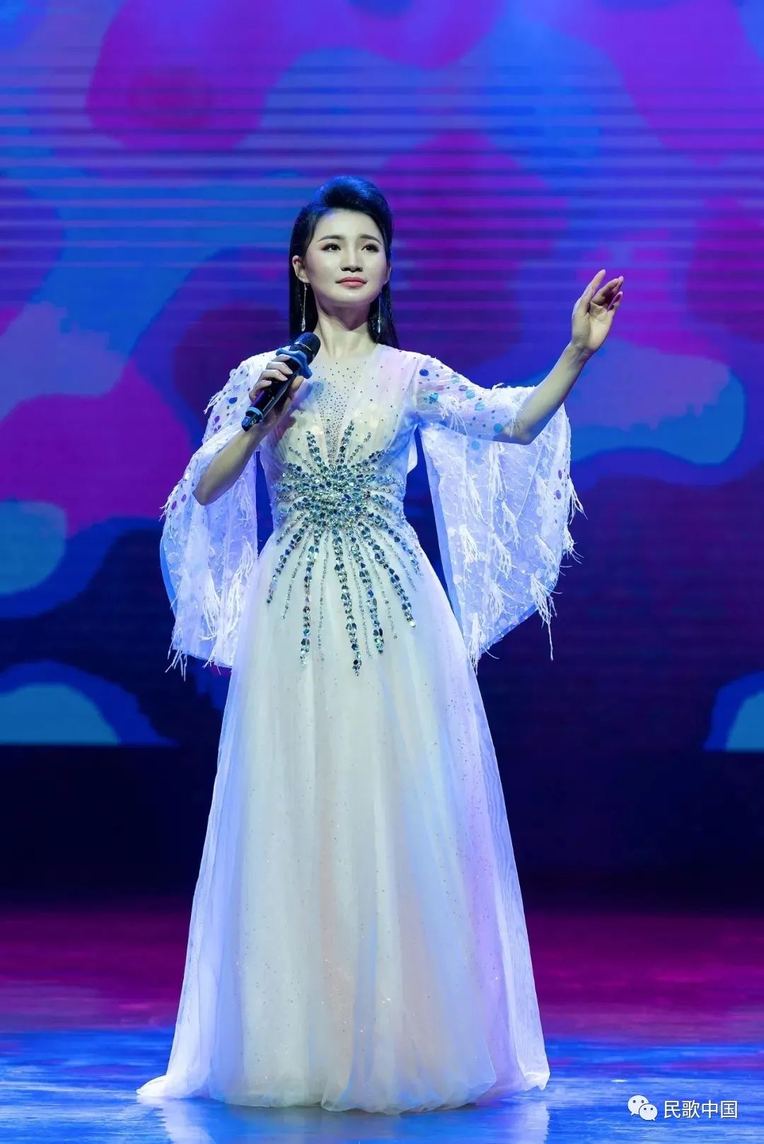 愿人生只如初见湖南省歌舞剧院青年女高音张芝明深情演绎如初见民歌