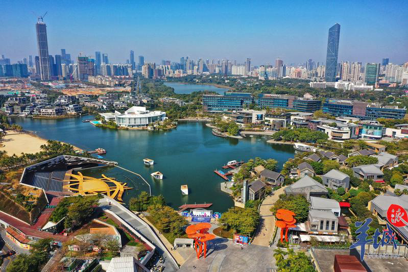 航拍深圳市民度假休闲好去处欢乐海岸