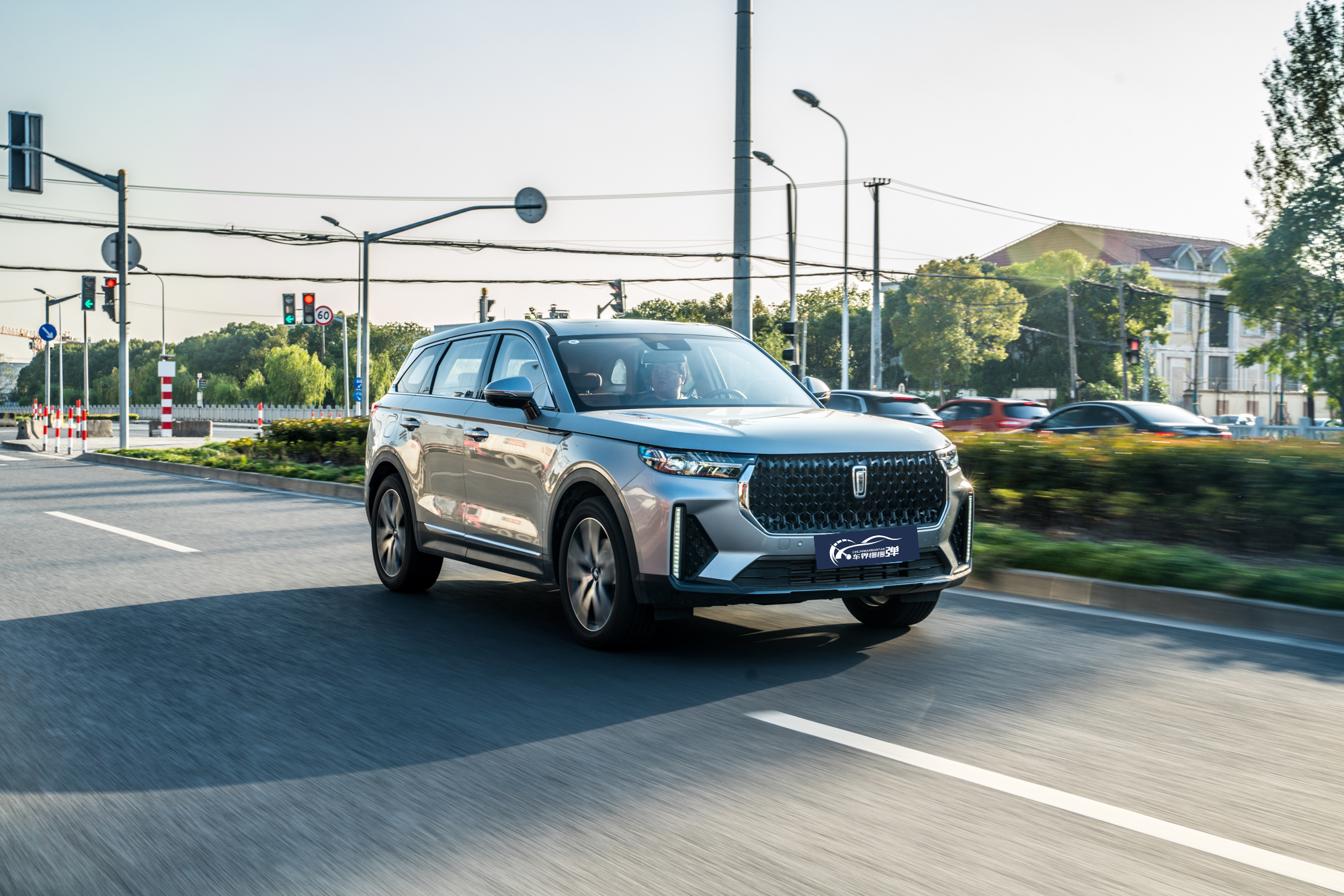 从未见过如此表里不一的车深度试驾一汽奔腾t99