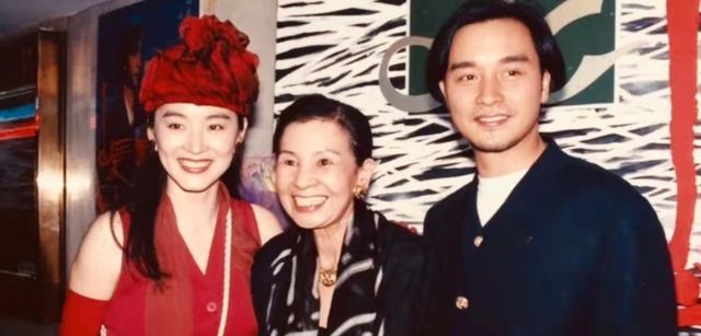 打破染缸她凭色封神