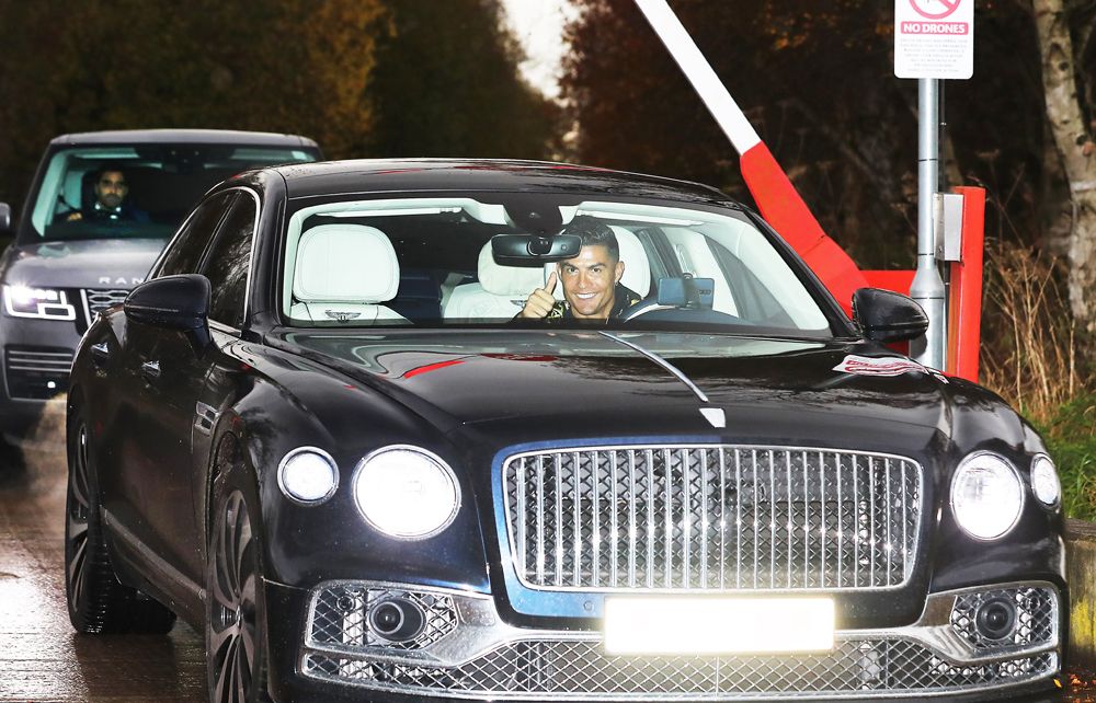 曼联新帅兰尼克纪律严格,c罗恐被禁止开豪车训练!只能选雪佛兰