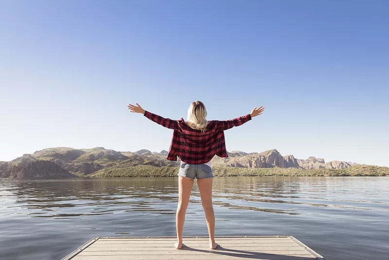 两性交往中，真正让男人心动的不是容貌和身材，而是“这些”休闲区蓝鸢梦想 - Www.slyday.coM