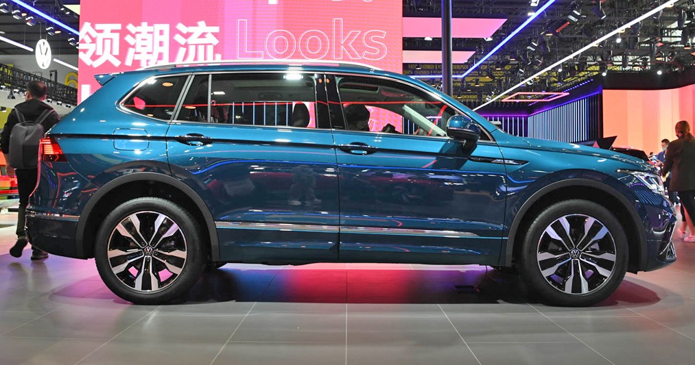 20多万挑选合资SUV，丰田凌放HARRIER、大众途观L，谁更值得买