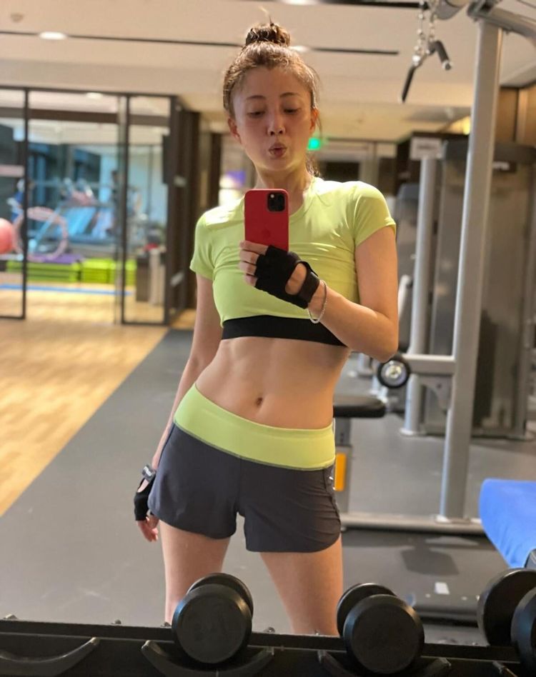 41岁殷桃近照曝光,身高1米66体重46千克,体重不过百?__财经头条