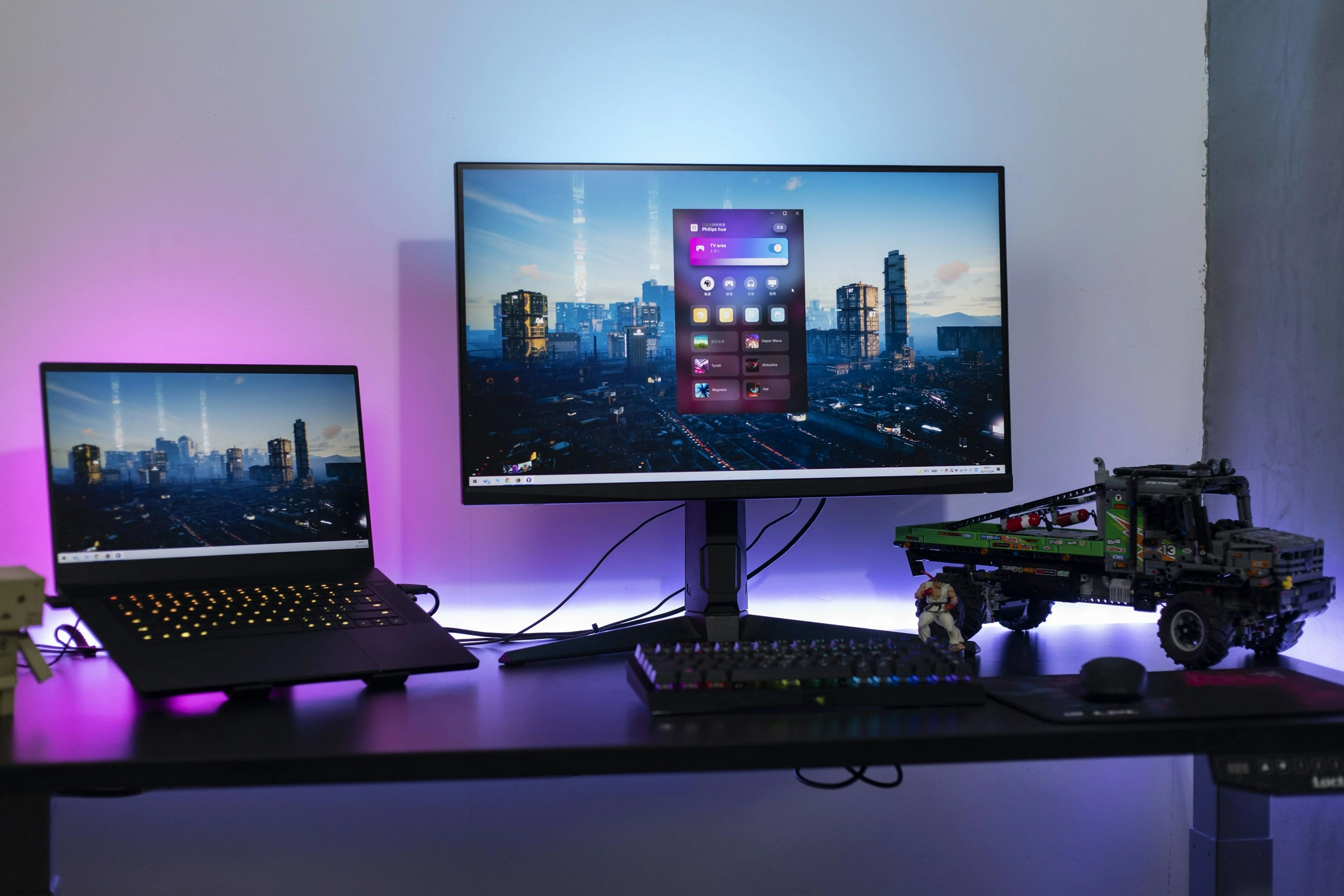 飞利浦hue电竞桌面声光同步氛围感拉满