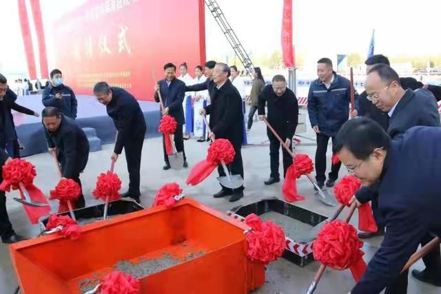 西交大一附院国际陆港医院项目主体结构顺利封顶休闲区蓝鸢梦想 - Www.slyday.coM