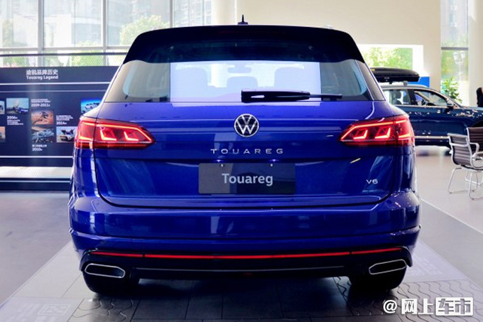 大众新款途锐到店实拍提供六缸机械四驱不到60万就能买