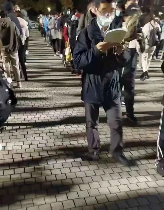 疫情封校48小时，复旦浙大发生的这一幕，让我看清原来这才是名校最大的福利休闲区蓝鸢梦想 - Www.slyday.coM