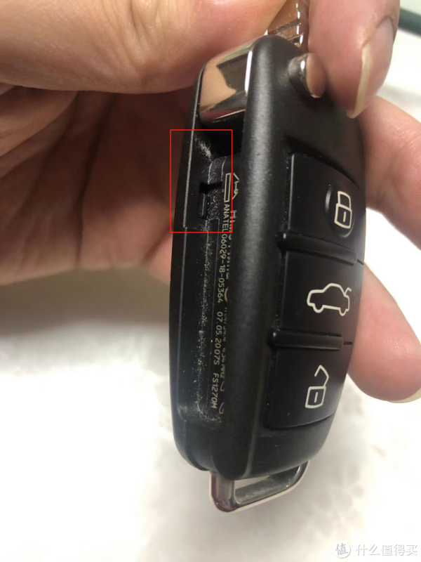 给奥迪q3和丰田荣放汽车钥匙换电池