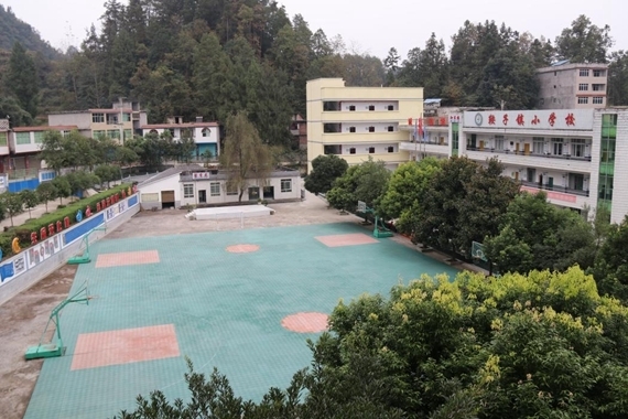 重庆彭水:山里娃住上了新宿舍|小学_新浪新闻