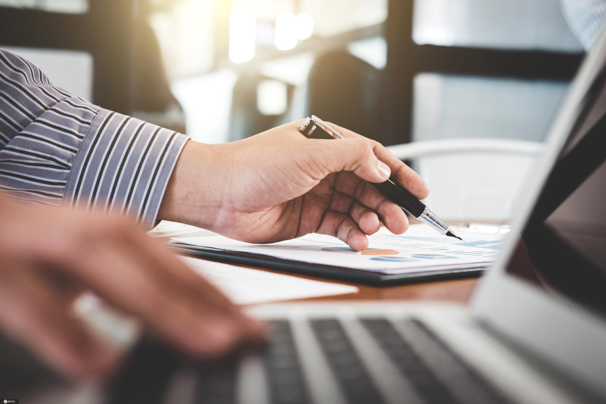 社融、信贷“大年”收官 2021年怎么走？