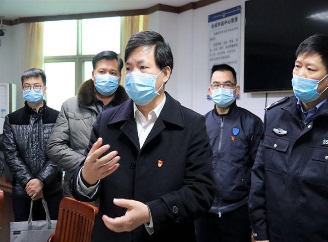 陈锦秀率队到桂平市公安局调研指导新冠疫情防控工作