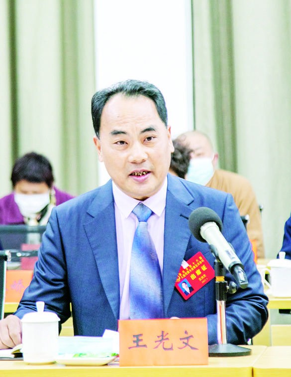 市人大代表,福建三宝钢铁集团有限公司董事长 王光文: 延伸产业链