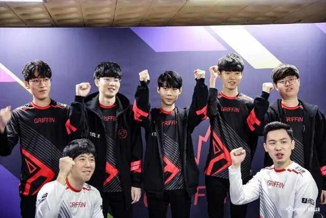 一支新锐电竞战队,如何用14个月走向死亡?