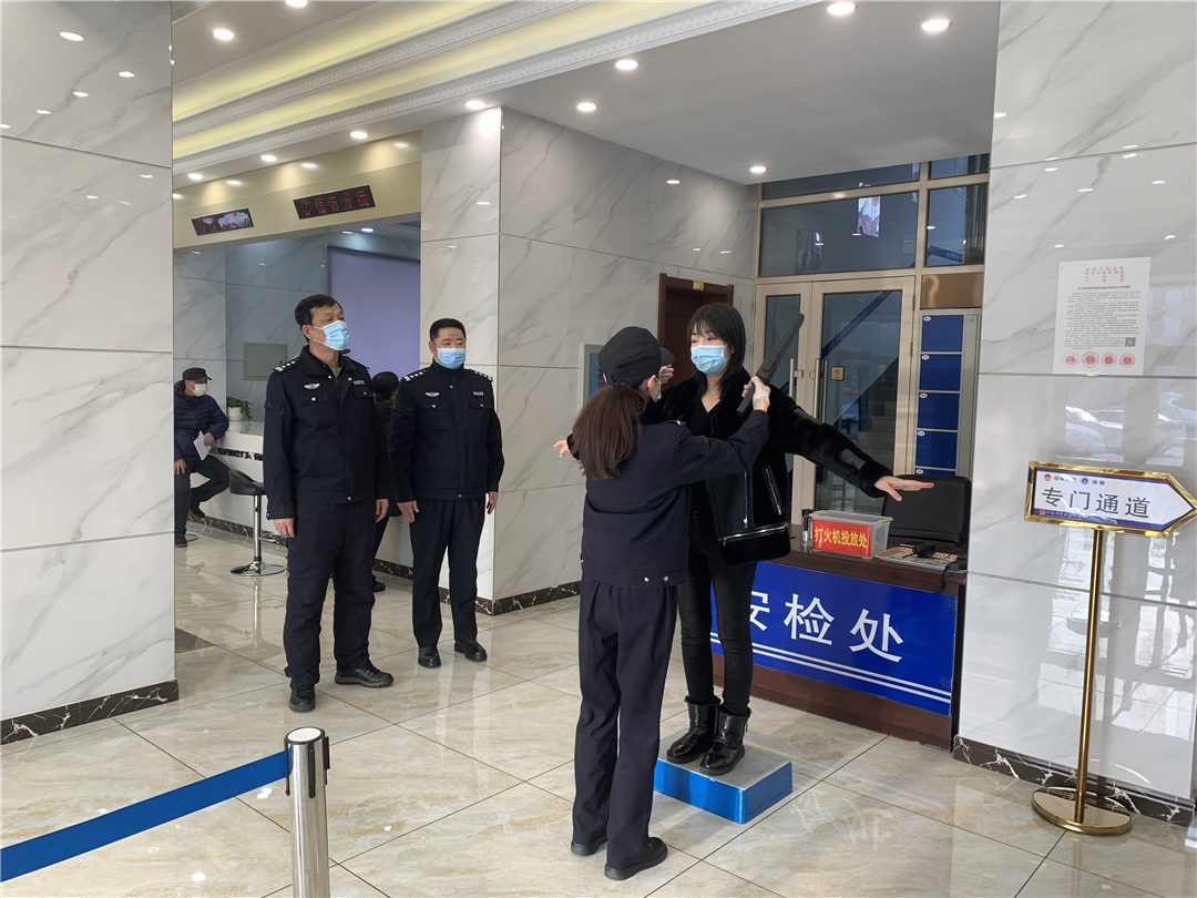 伊春中院法警支队对新入职辅警开展岗前培训