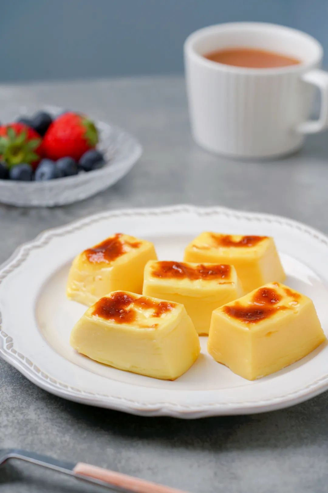 牛奶喝腻了?不如烤着吃.