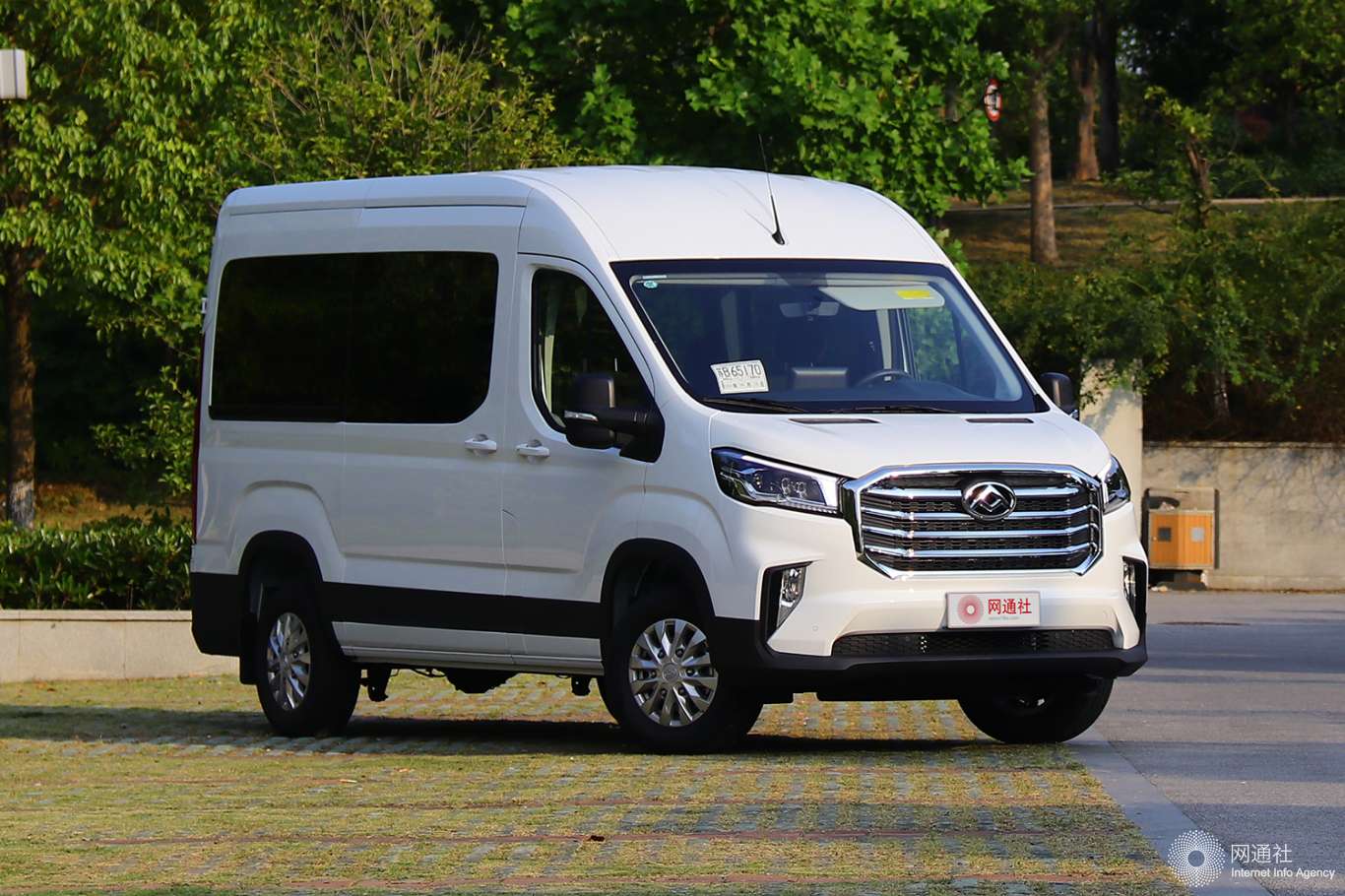 上汽大通轻客创新纪录 2020年累计销量59,706台-新浪汽车