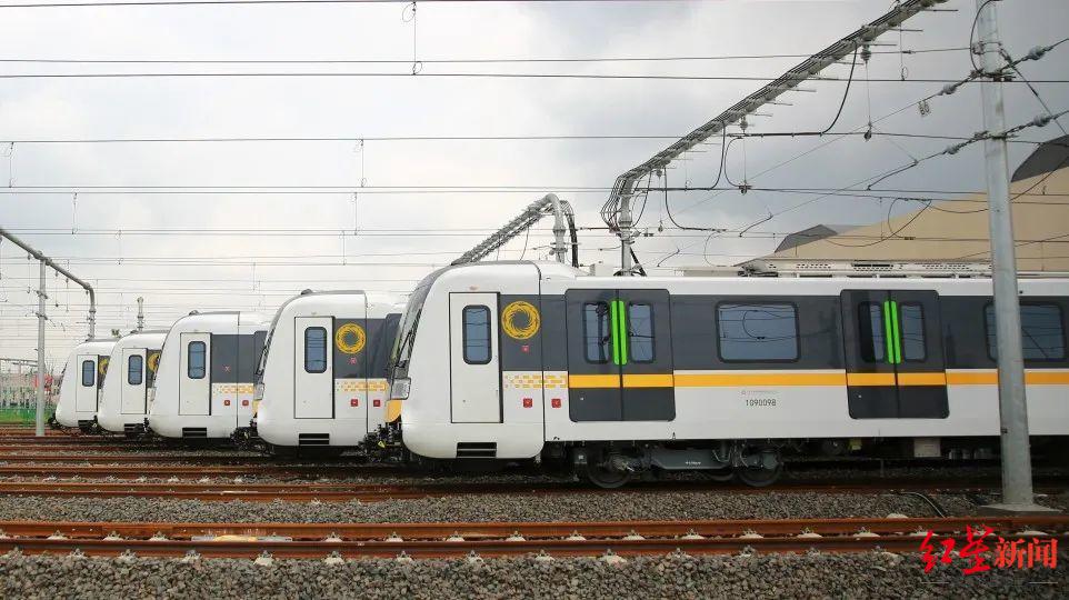 为什么是成都？世界首台高温超导高速磁浮工程化样车下线背后