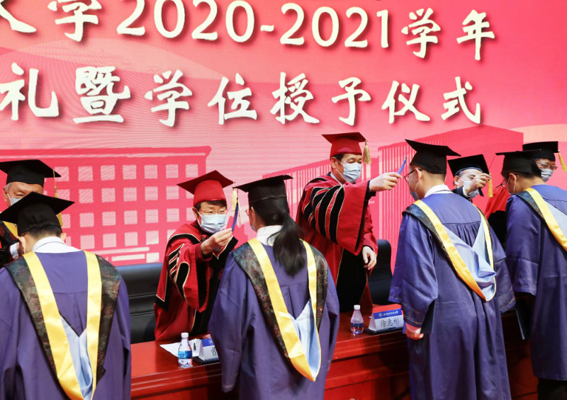 北航迎来2021年首场毕业典礼 5100多名研究生收获学位休闲区蓝鸢梦想 - Www.slyday.coM